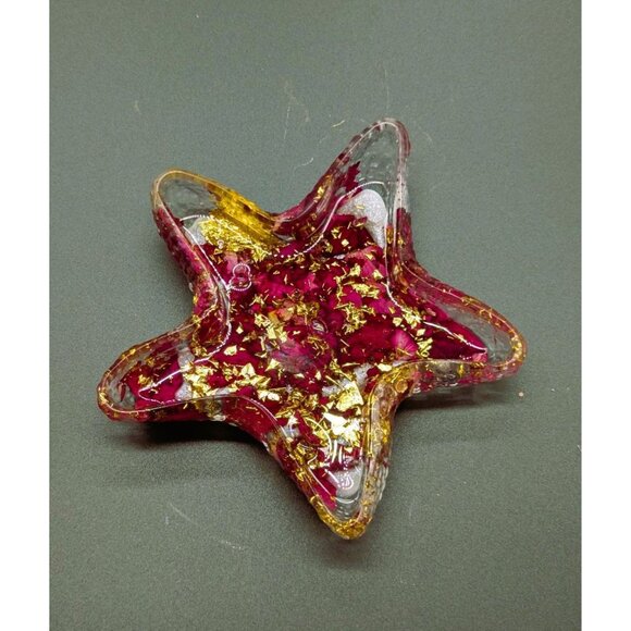 Handmade Star-Shaped Resin Trinket Dish With Rose Petals & Gold Flakes - Picture 2 of 7